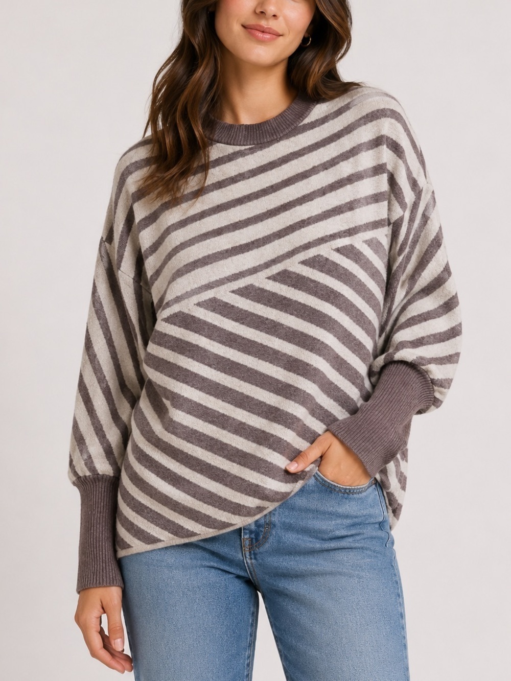 Mystree Oversized Top Size Small Asymmetrical